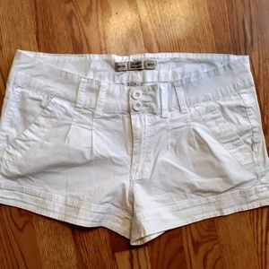 CELEBRITY PINK JEANS WHITE SHORTS